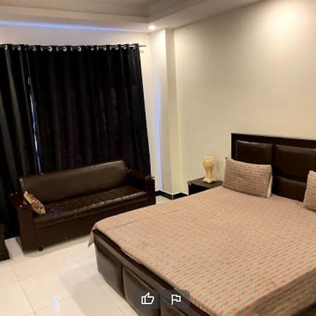 Evergreen Inn Rawalpindi Exterior foto